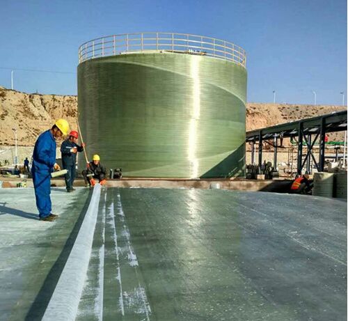 玻璃钢储罐施工现场