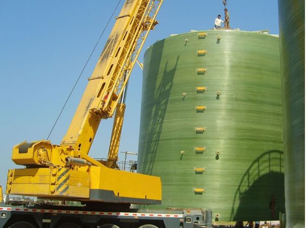 河北玻璃钢储罐现场施工图片