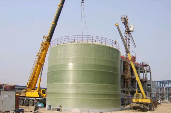 大型玻璃钢储罐现场施工