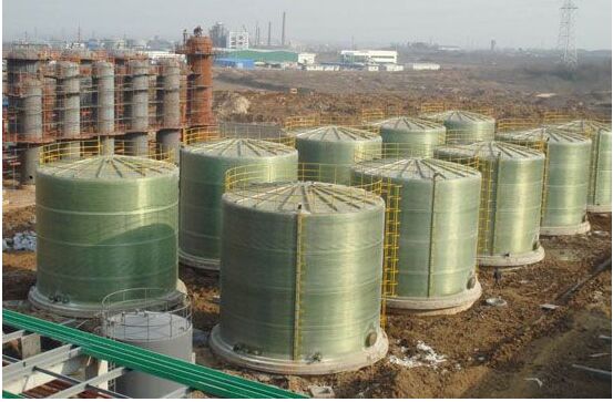 玻璃钢储罐施工完毕现场